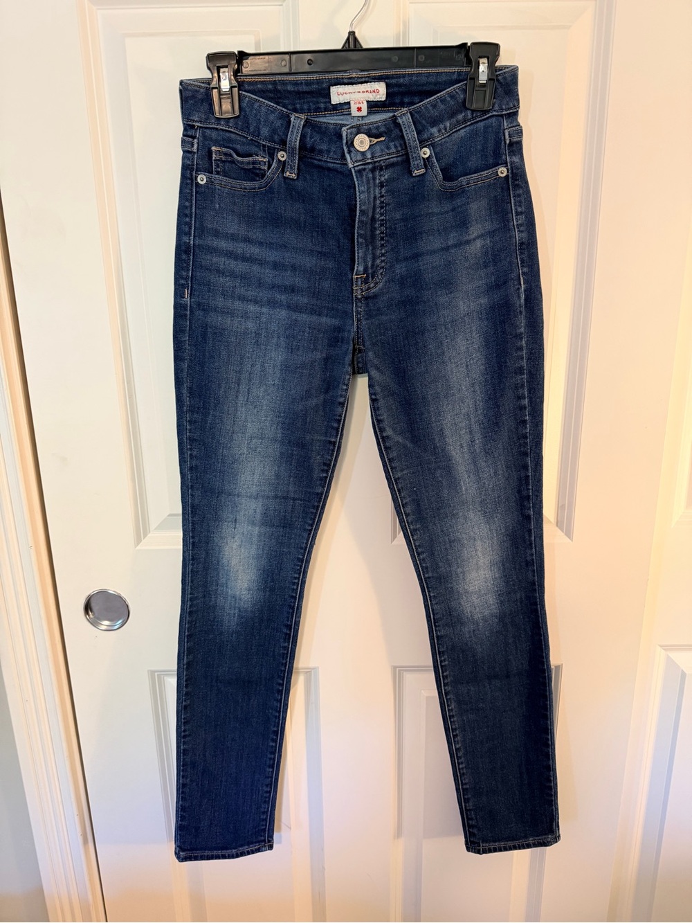 Lucky Brand Dark Wash Women’s Skinny Jeans- Hayden Fit